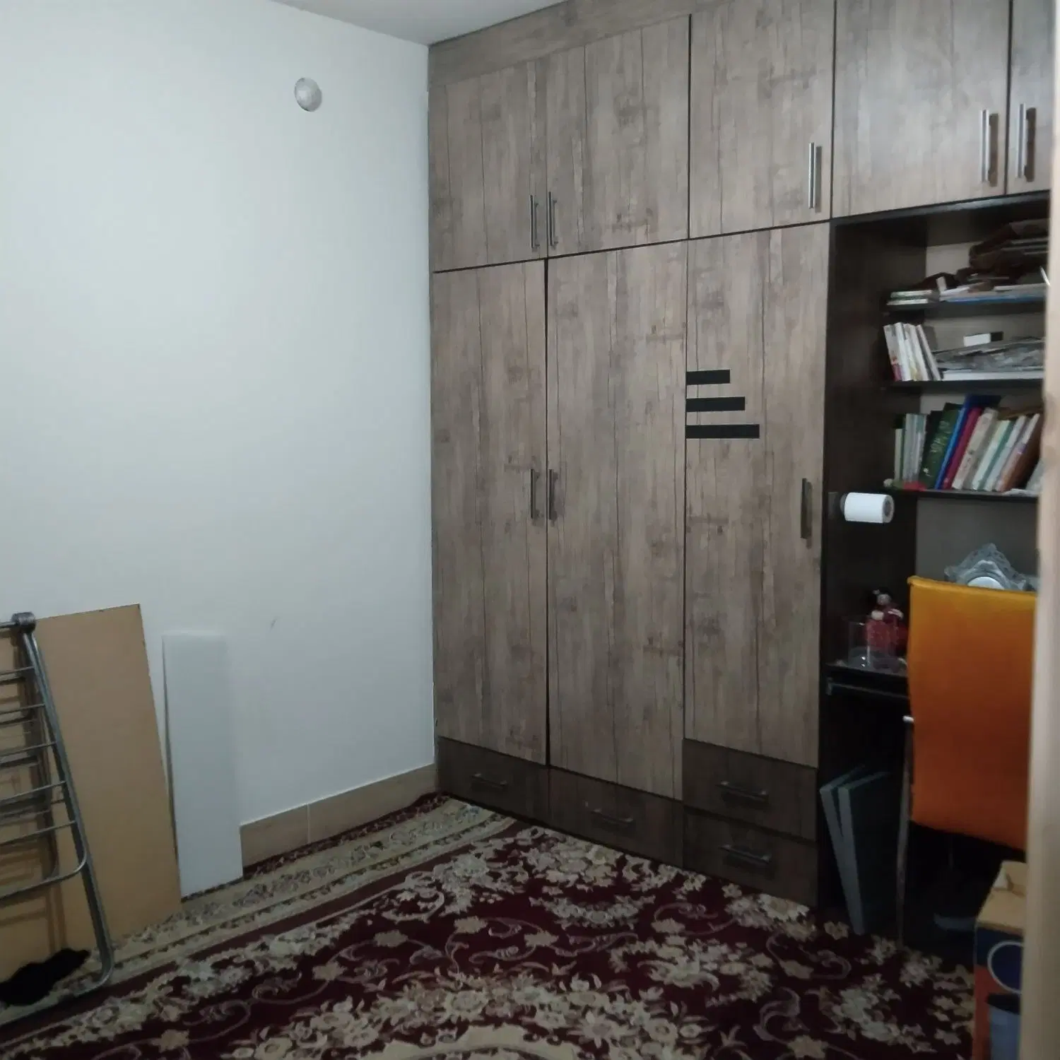 منزل فروشی از 2طبقه همکف گذر کوچه 14متری