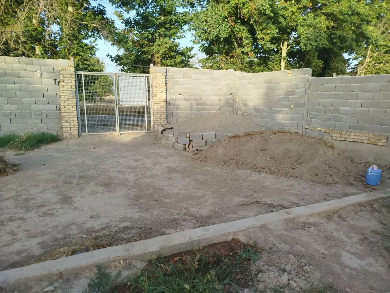 باغچه ۱۰۰۰متری