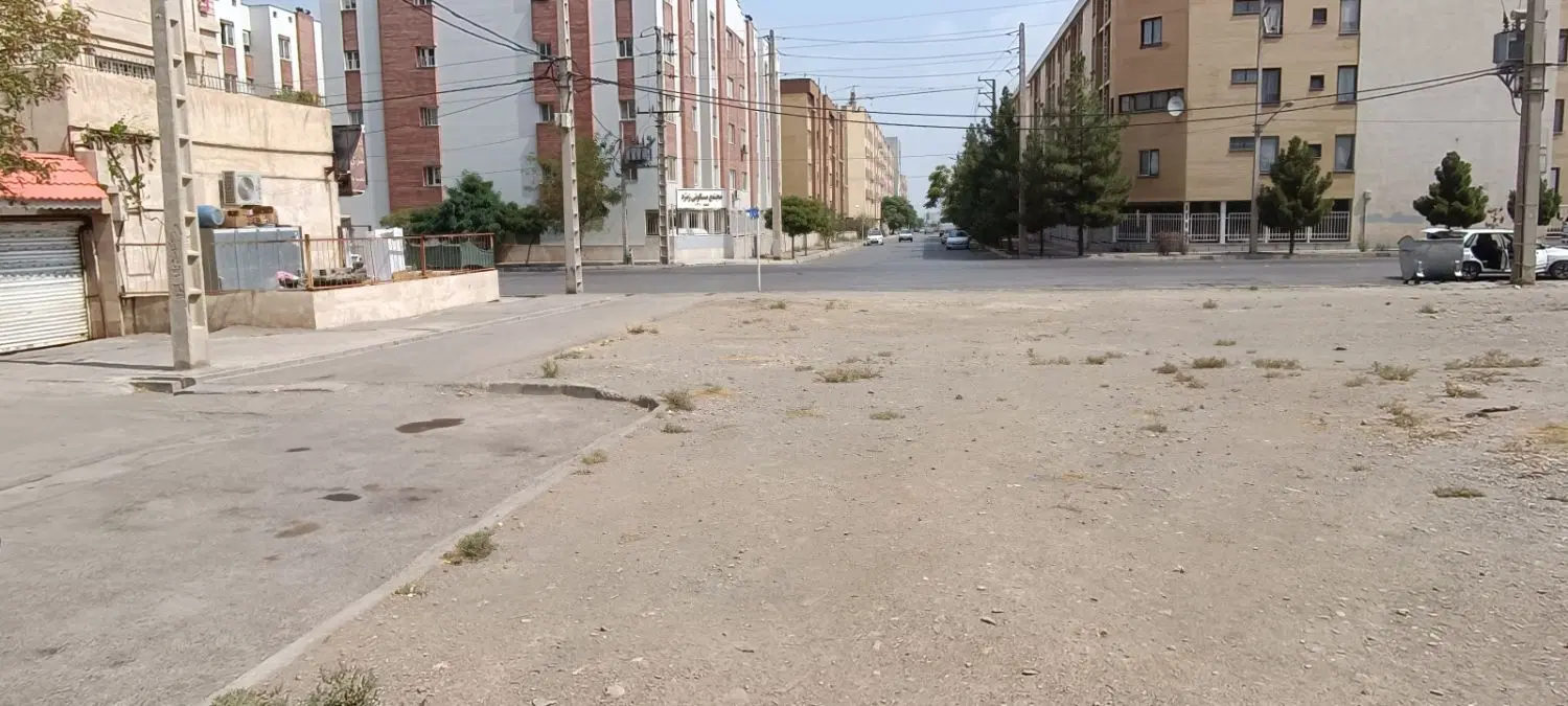 زمین مسکونی
