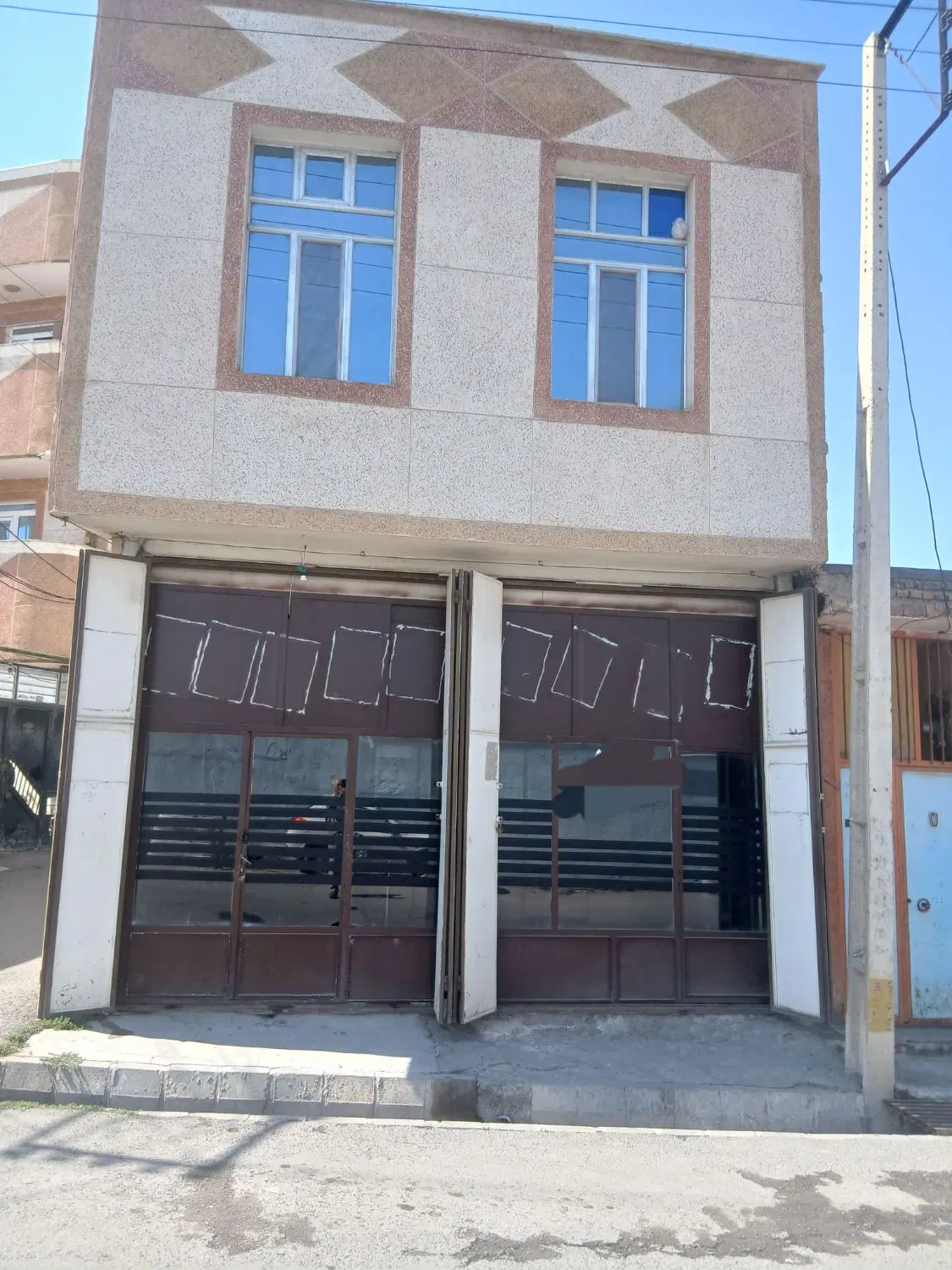 اجاره مغازه دو دهنه در خیابان ولی عصر