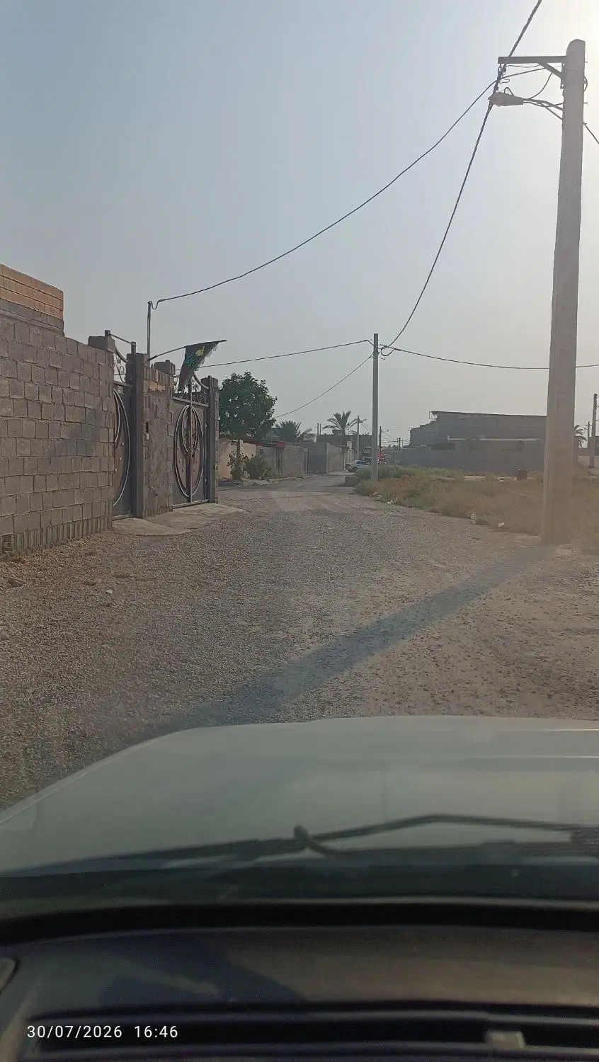 زمین دهقاید