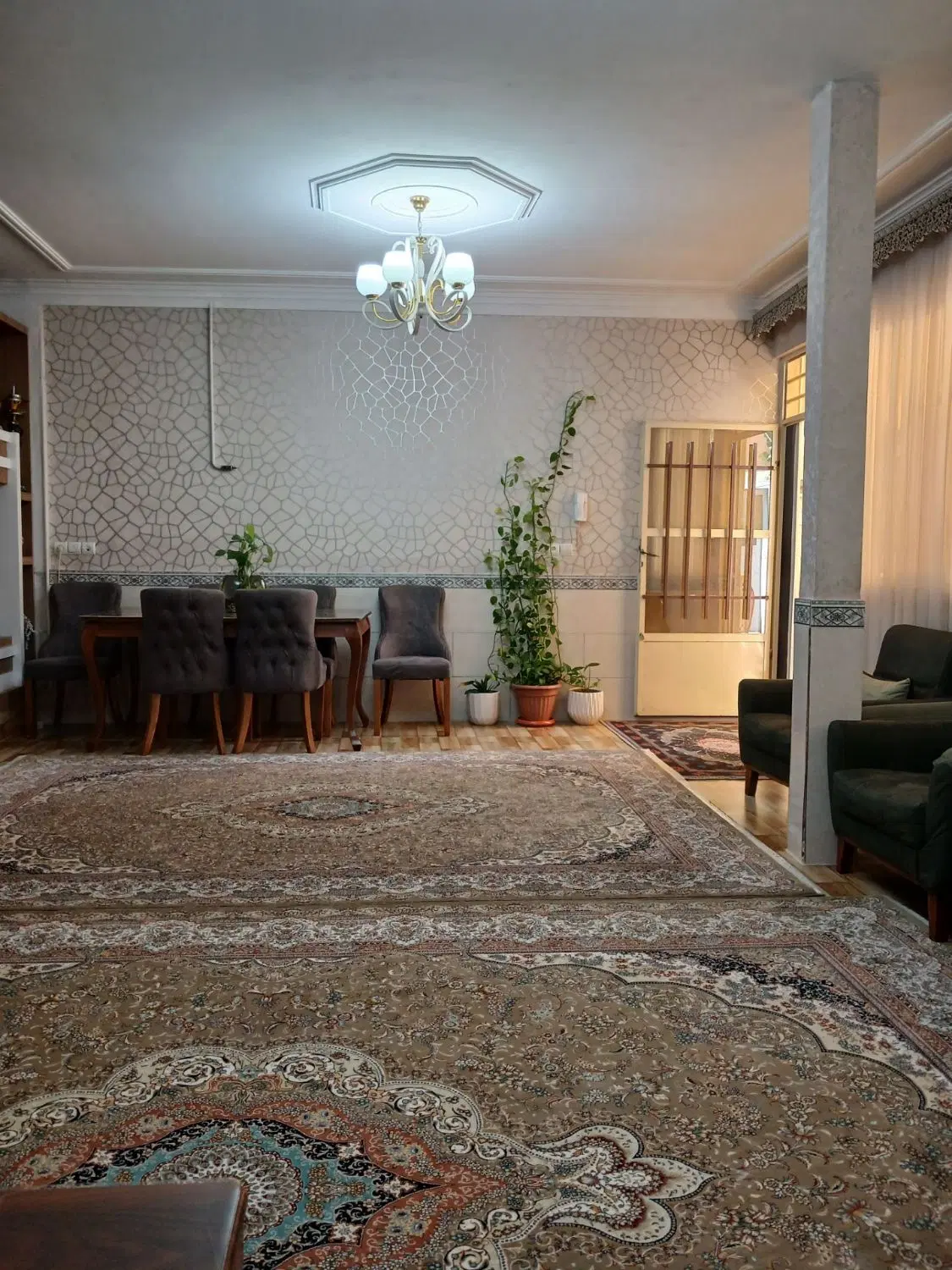 خانه ۱۰۰ متری ویلایی در قیامدشت