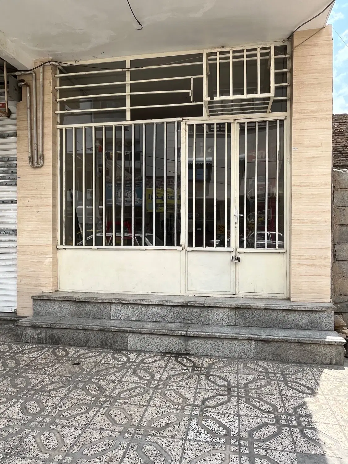 فروش مغازه تجاری سقف آزاد