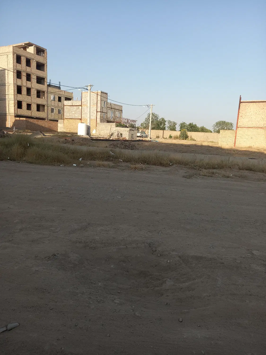 زمین مسکونی