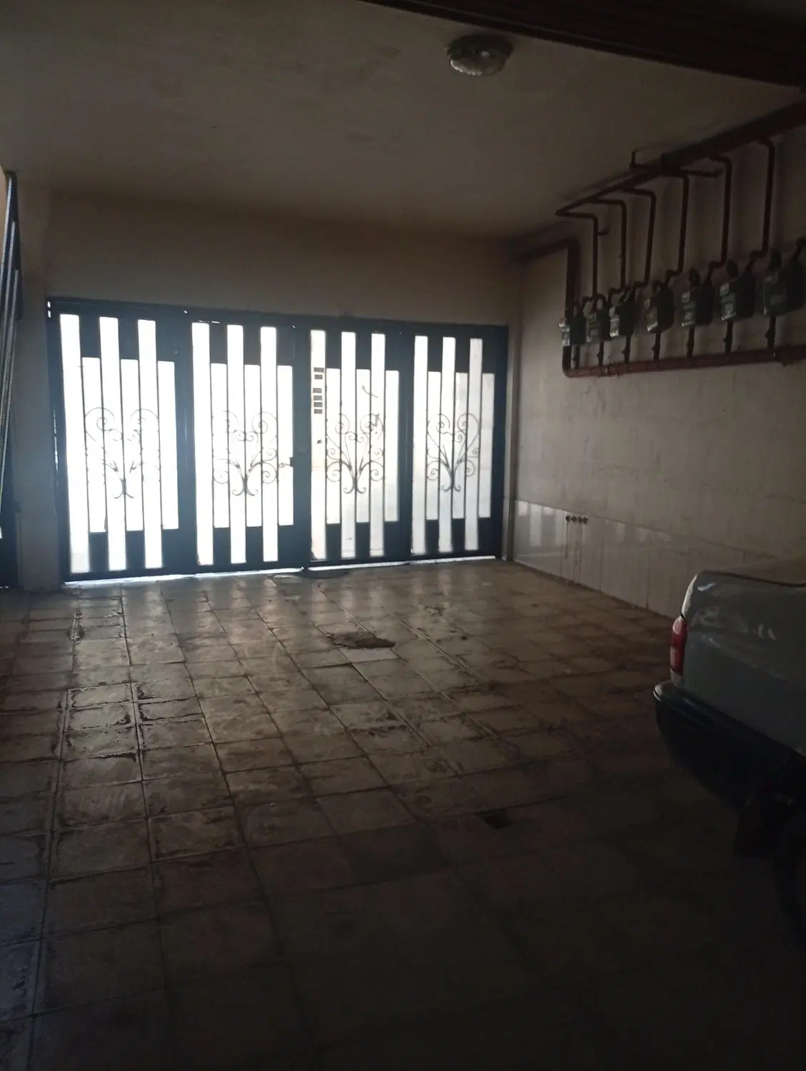 آپارتمان با پارکینگ اختصاصی رهن و اجاره شیک تمیز