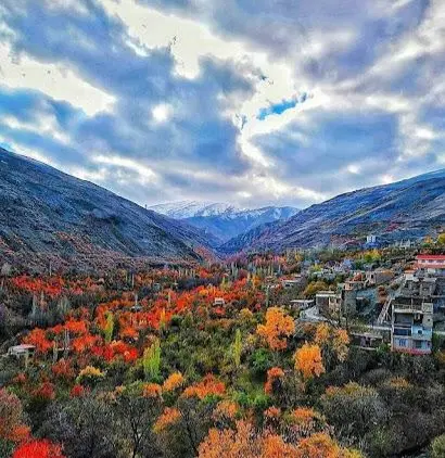 زمین ۳۰۰ متری سند تک برگ ششدانگ