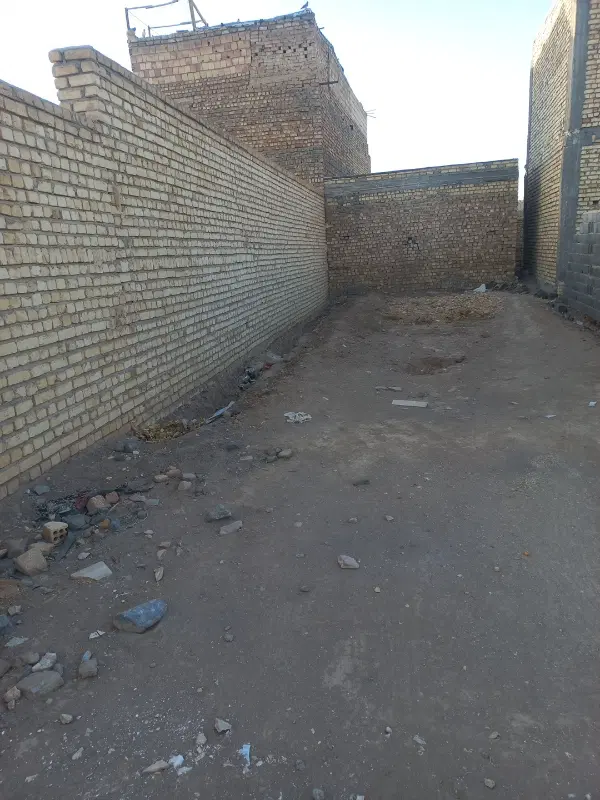 زمین اخر کوچه حسین پور