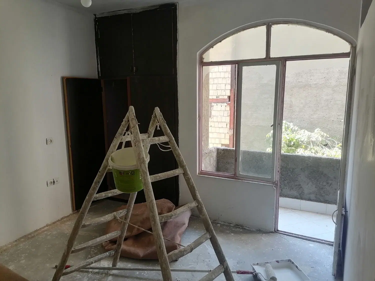 طبقه دوم روی پیلوت باپارکینگ