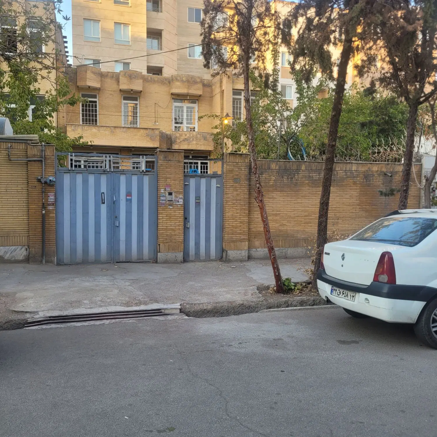 کلنگی سیدرضی قبل آموزگار پروانه تسویه شده