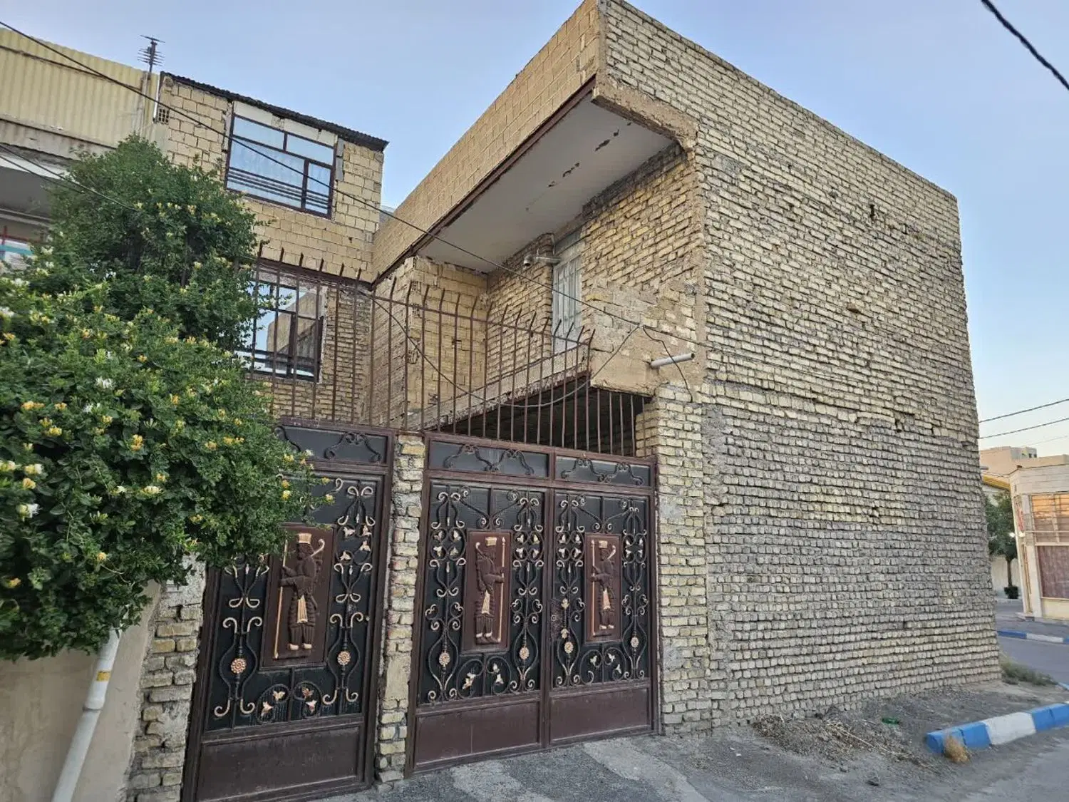 تجاری مسکونی حاجی آباد
