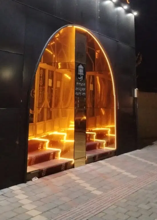همخونه میخام