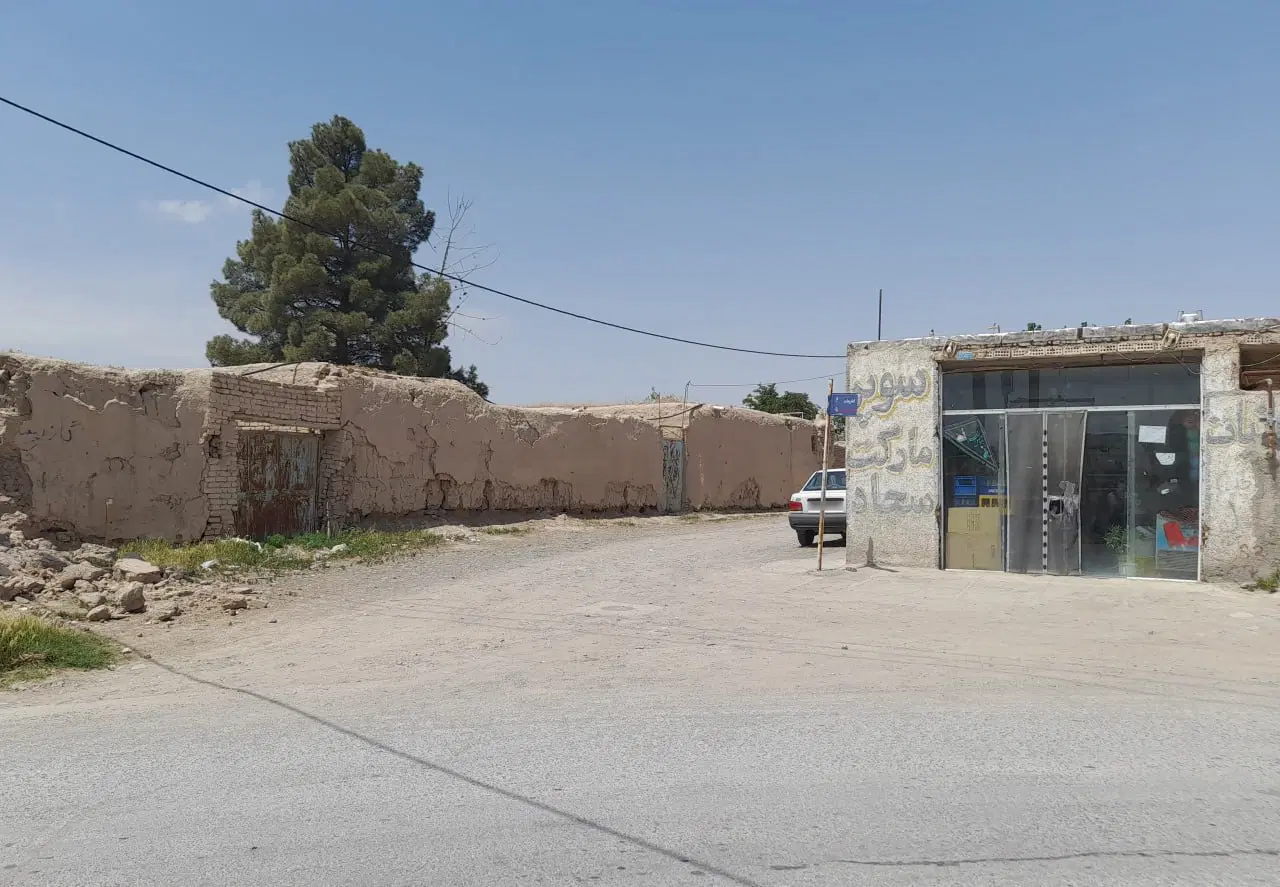 آگهی فروش زمین خانه حیاط قدیمی با بفت روستایی