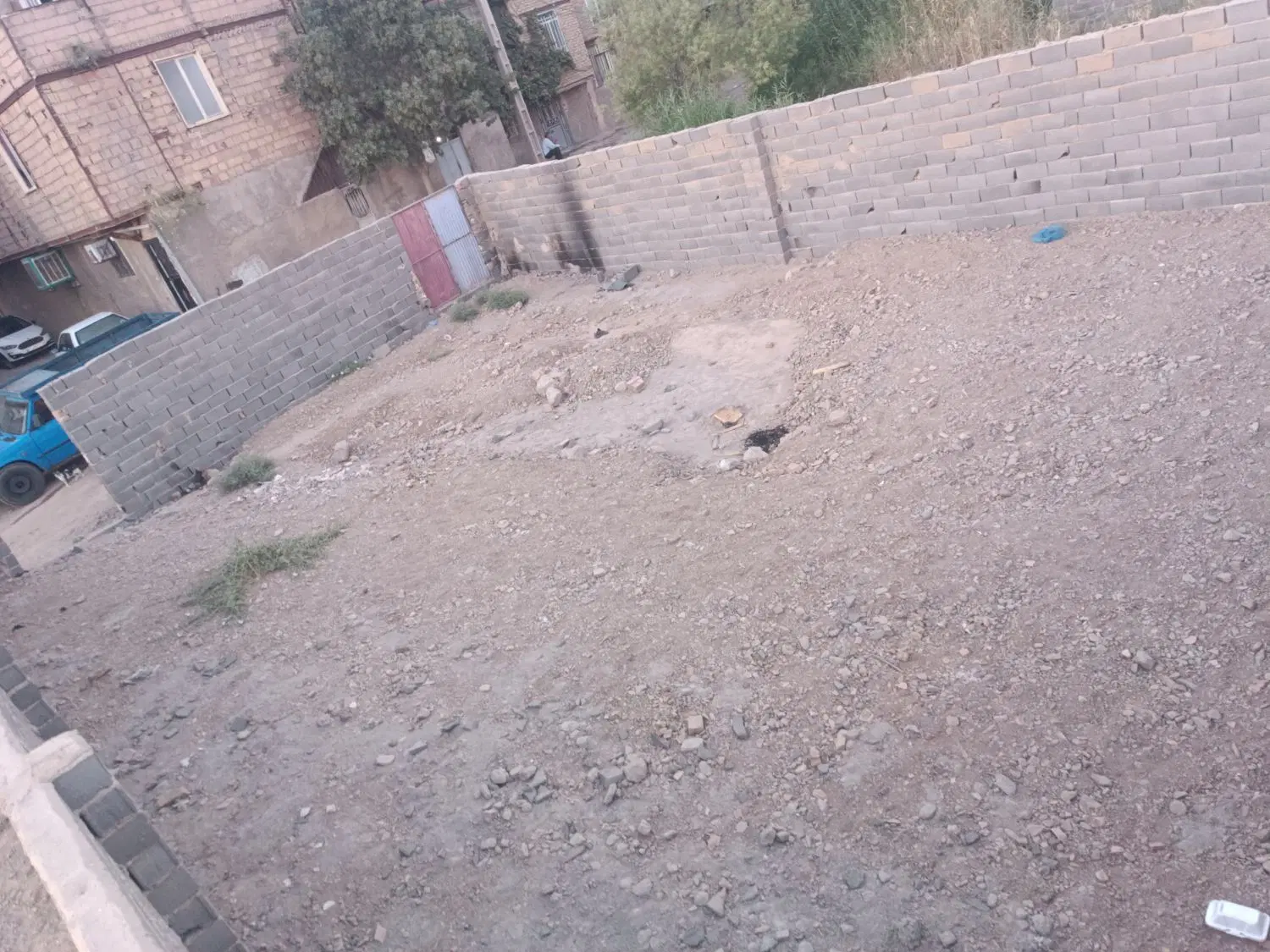 ۱۹۰متر زمین چهار دیواری شده