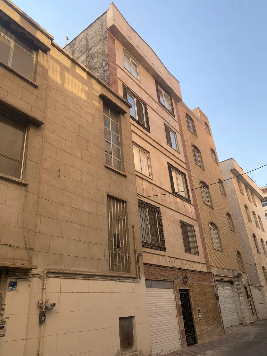 فروش کلنگی دونبش۱۴۰ متری