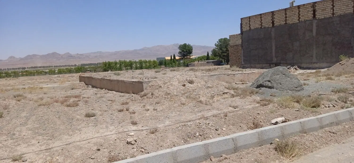 زمین مسکونی
