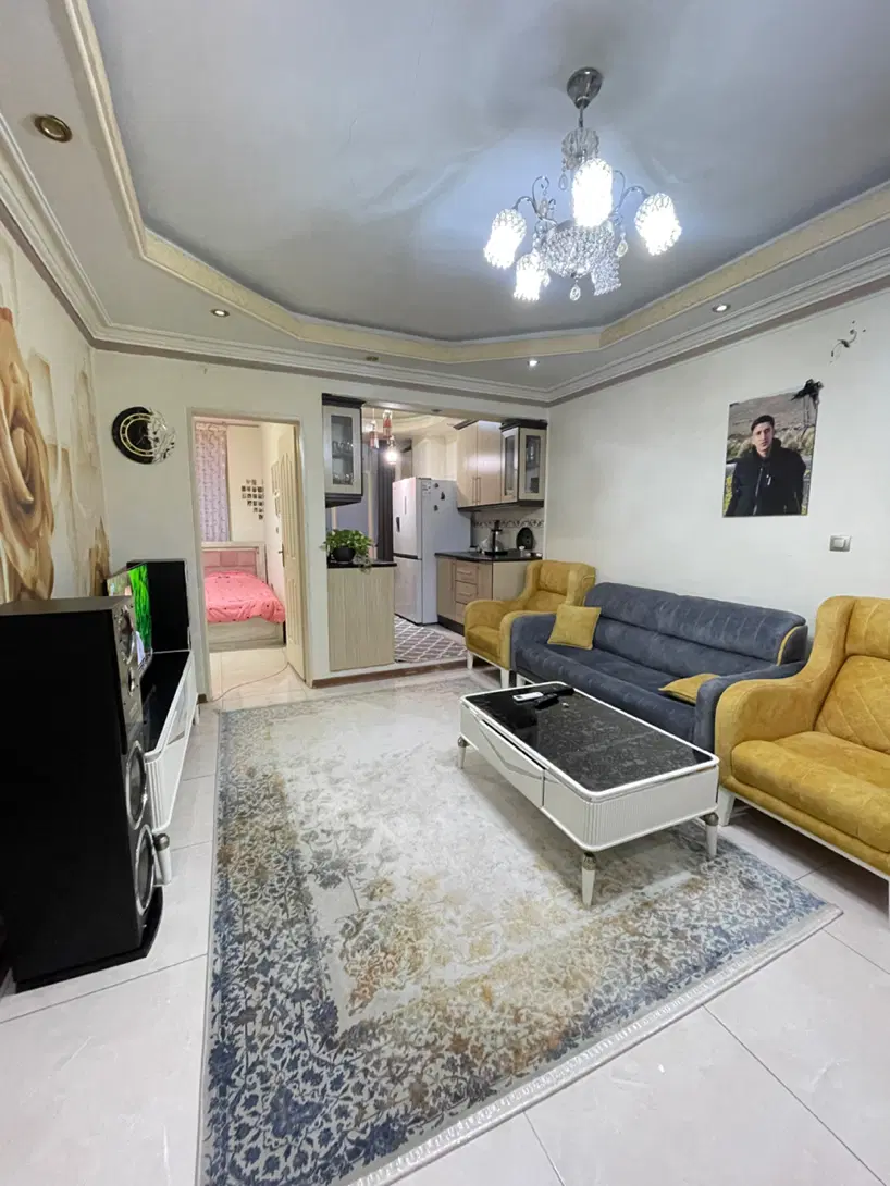 ۵۰ متر ط۲  برند پارسیان ۸ شرقی رهن کامل