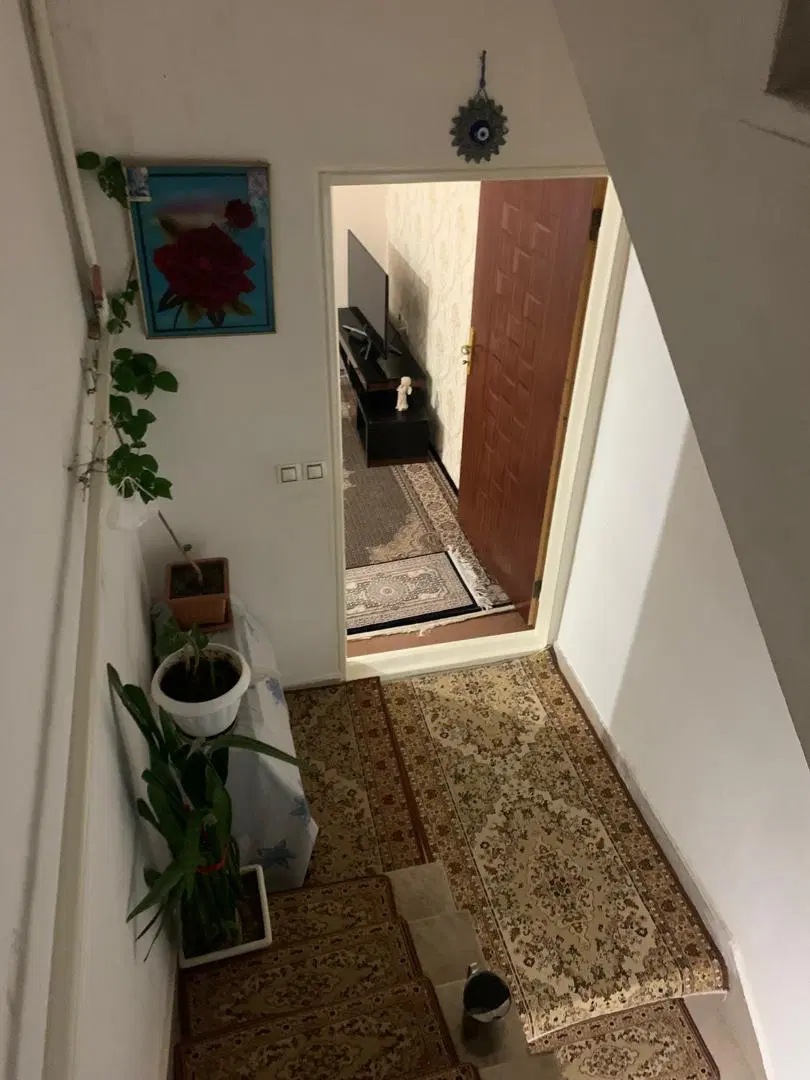 آپارتمان ویلایی سه طبقه شهرک گلستان معجز معاوضه
