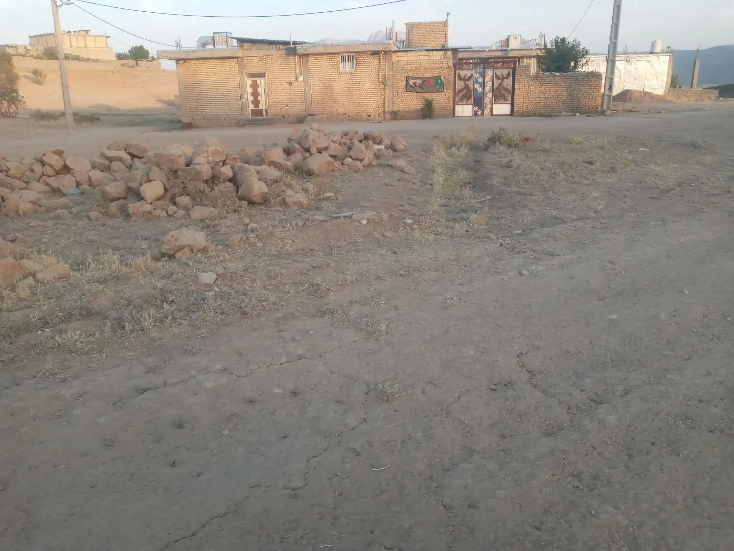 زمین مسکونی