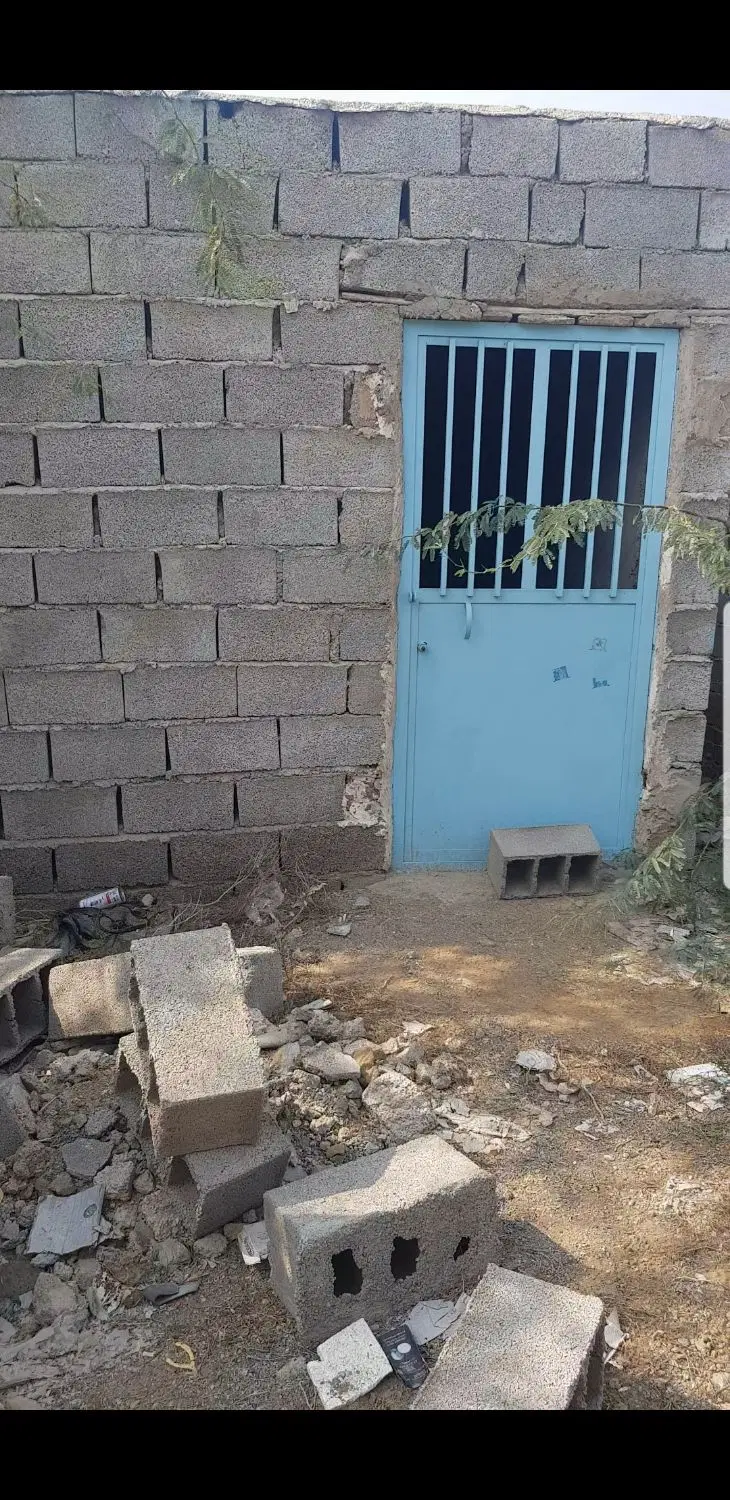 تجاری مسکونی (بر خیابان ۳۰ متری مکران  کمب )