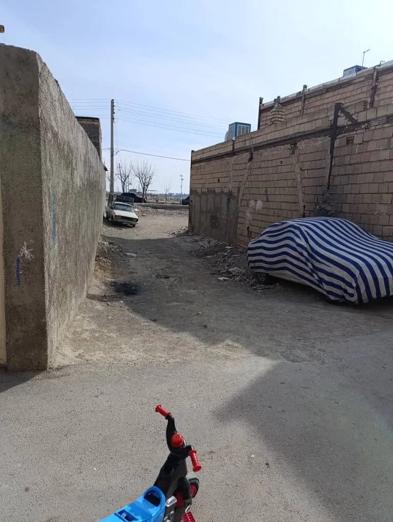 زمین ۹۰ متر مسکونی سند دار موقعیت عالی