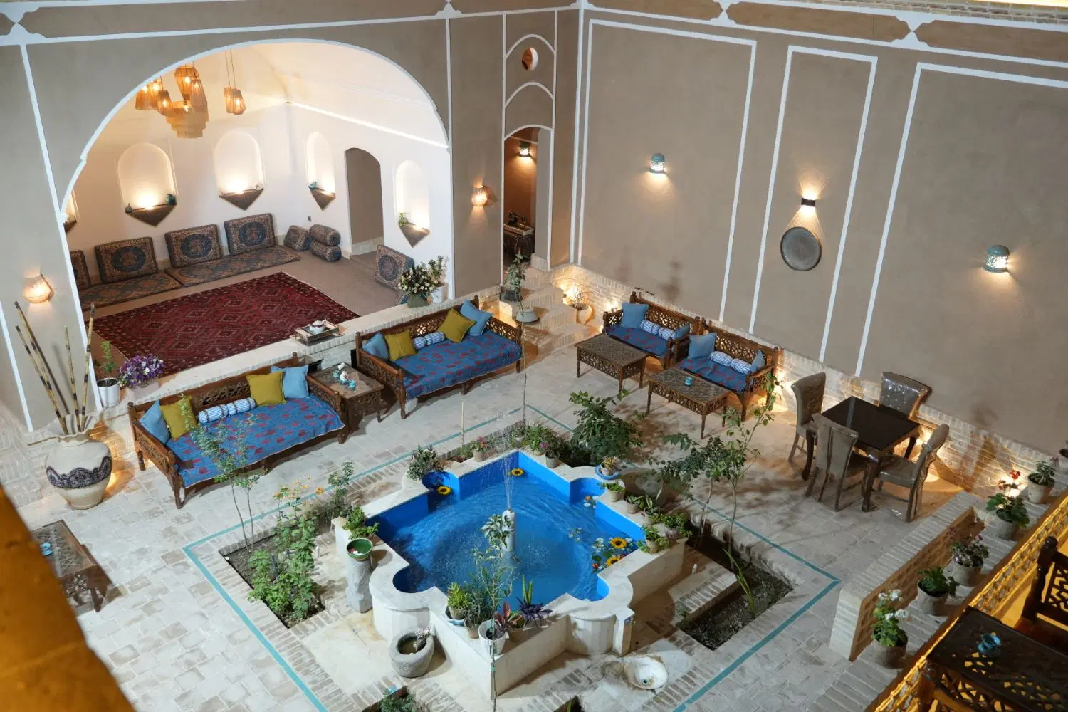 اقامتگاه بوم گردی