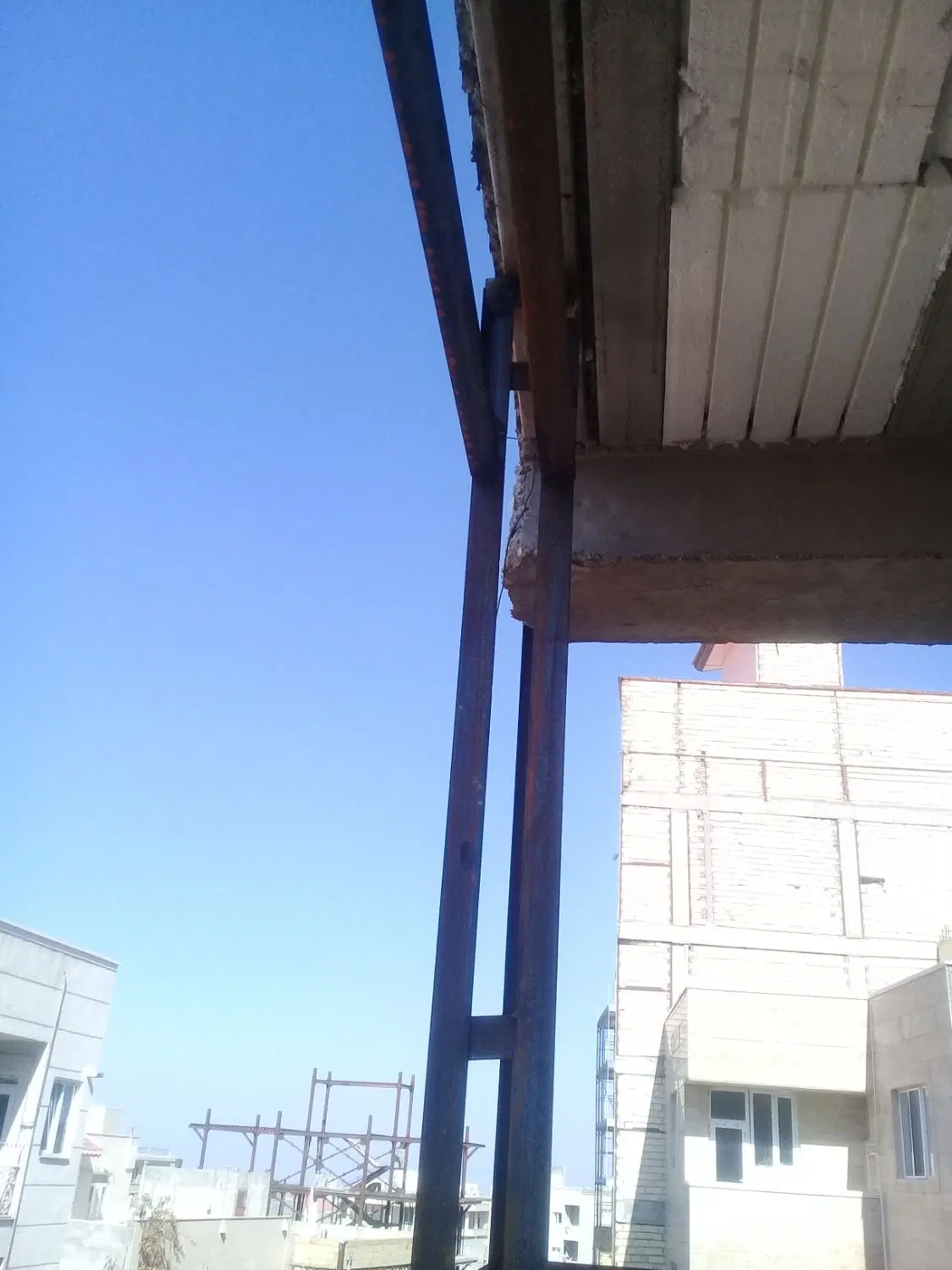 فروش خانه نیمه ساخت