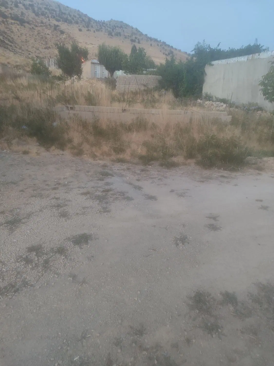 زمین مسکونی