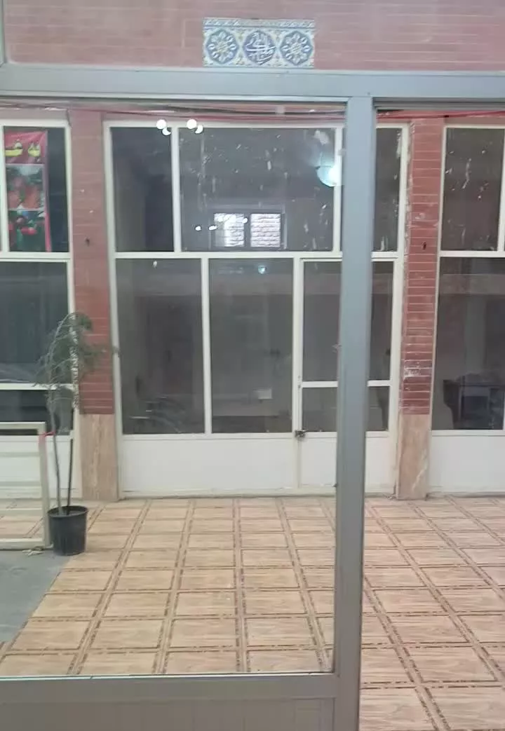 فروش مغازه در بازار شتربان بصورت سرقفلی