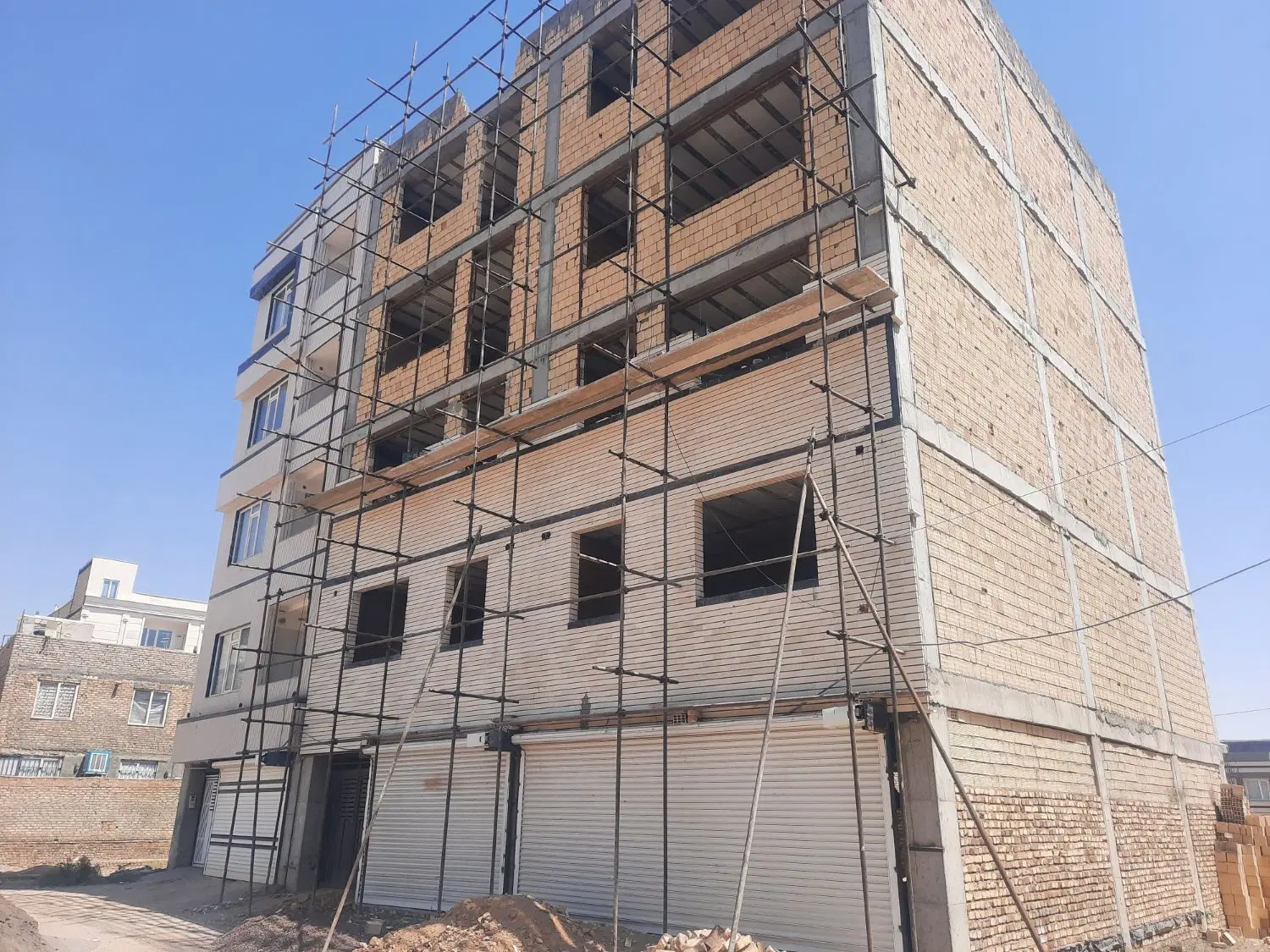 اپارتمان احتشامیه