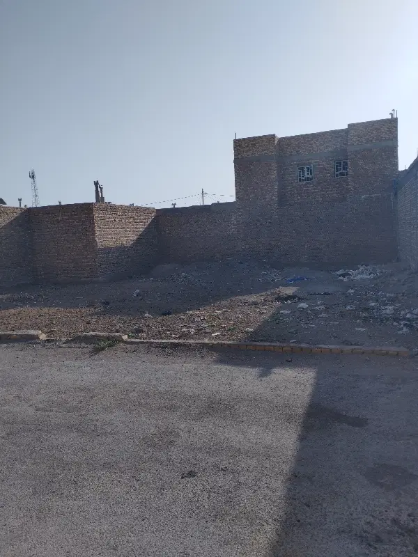 زمین فروشی