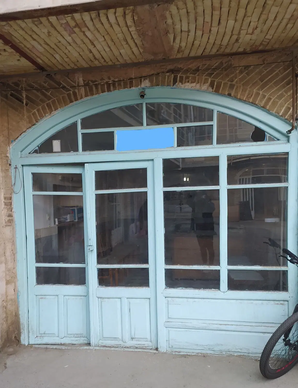 مغازه در سرای نیک نژاد