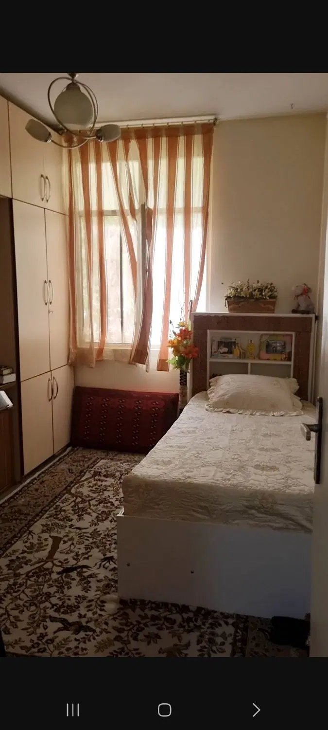 ۷۰ متر _ بازسازی شده _ زاهد گیلانی