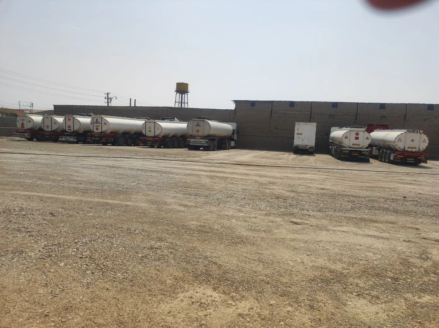 اجاره انبار،میکانیکی،نقاشی،صافکاری
