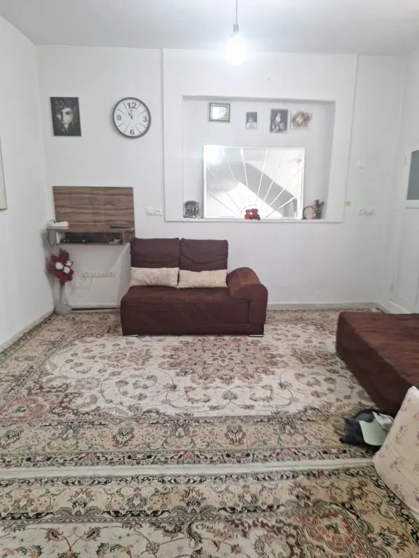 فروش خانه 55 متری 2 طبقه خ سجاد