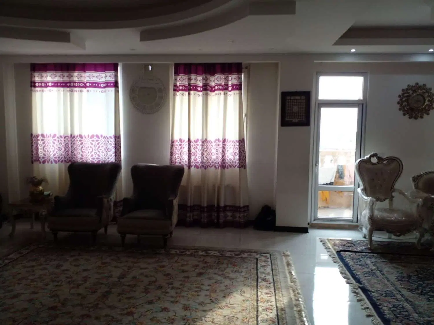 واحد ۱۴۱ متری فول امکانات