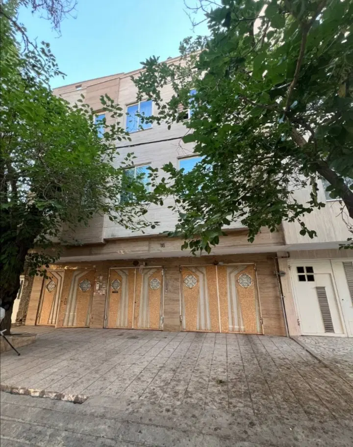 ملک ارزنده در مشهد