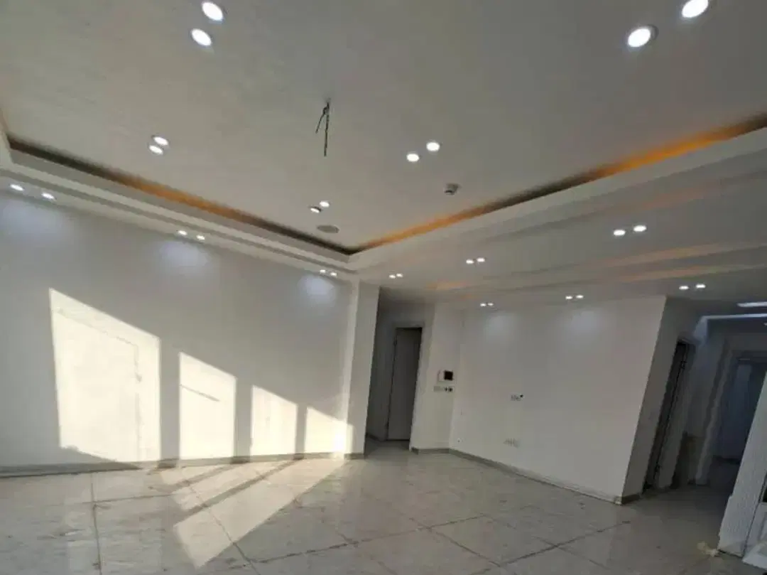 ۱۳۰ متری کلید اول