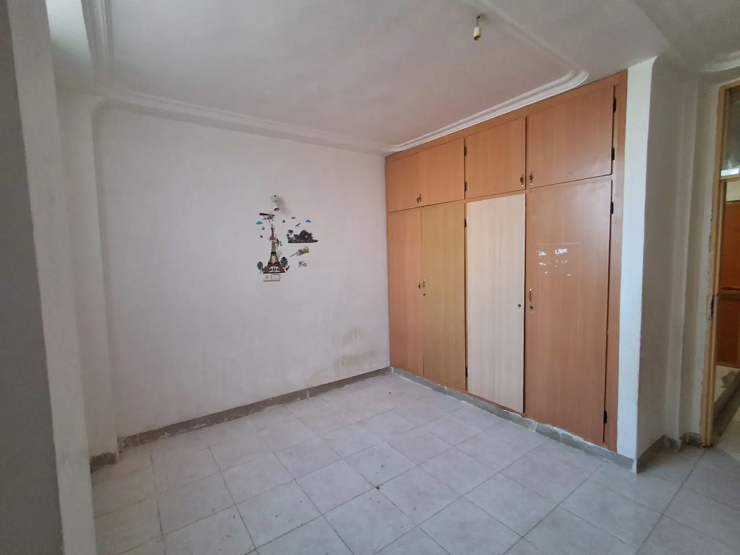 رهن و اجاره طبقه همکف ریل وی