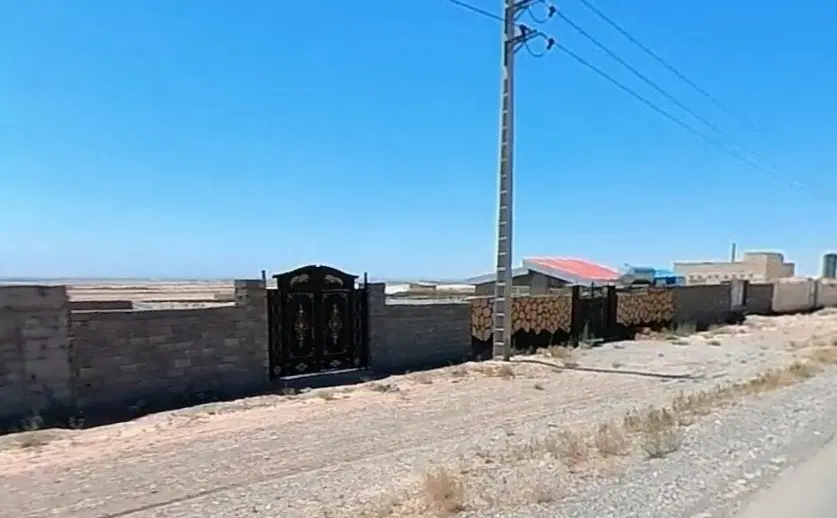 شاهنامه‌۸۰‌باغ‌زمین