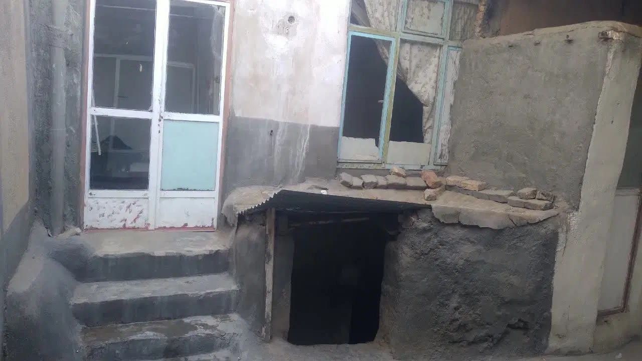 خانه گلنگی در سنقر
