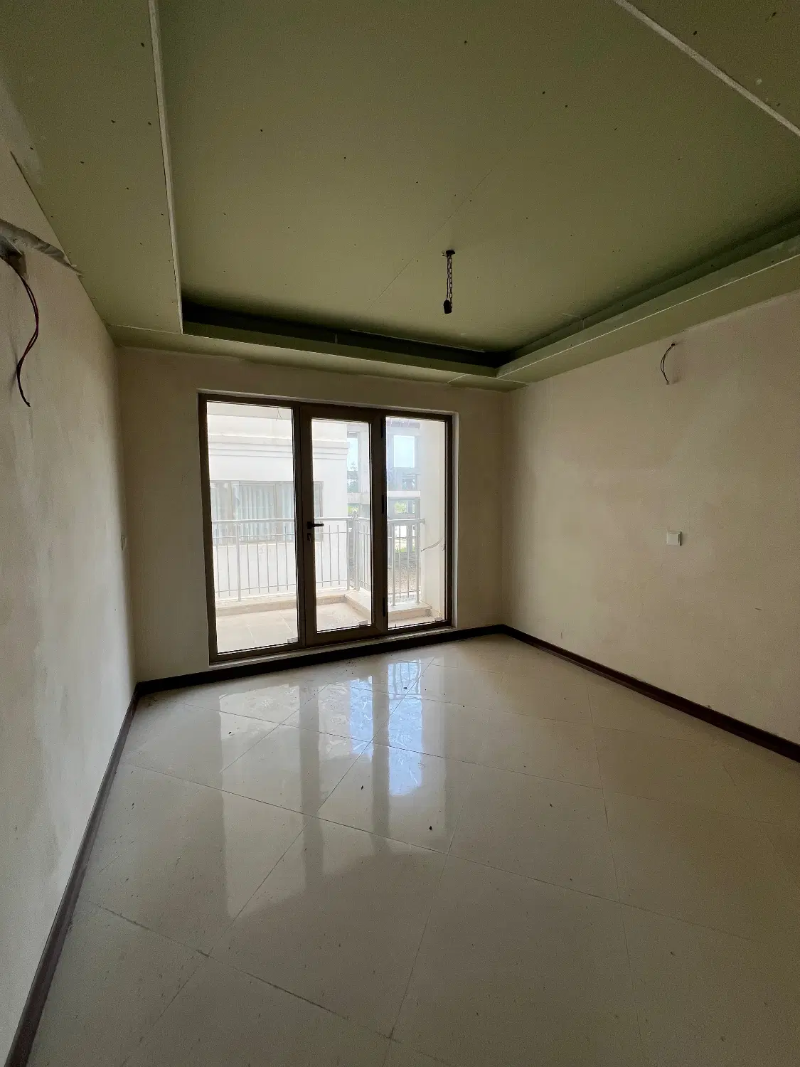 فروش آپارتمان ۱۲۸ متری در شهرک نمک‌آبرود