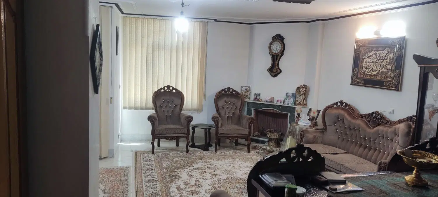 فروش یک واحد آپارتمان در خیابان امام خمینی
