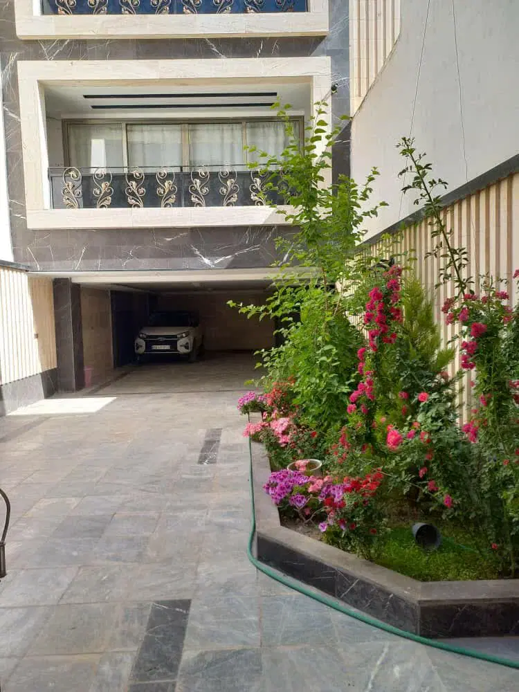 آپارتمان مدرن زیبا