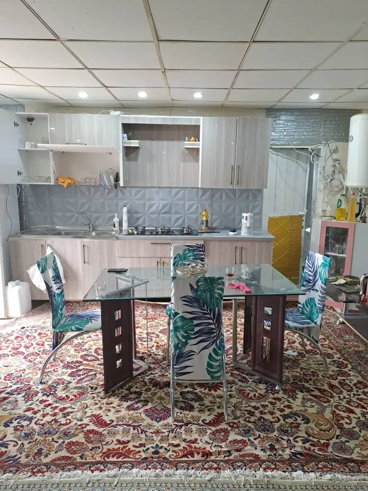 باغ ۲۰۰۰ متری خانزنیان