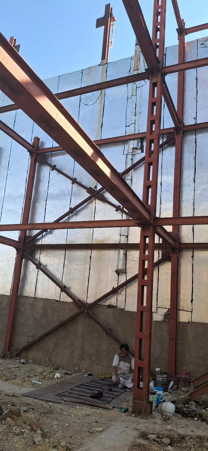 فروش اسکلت سقف هاشم درحال اجرا میباشد