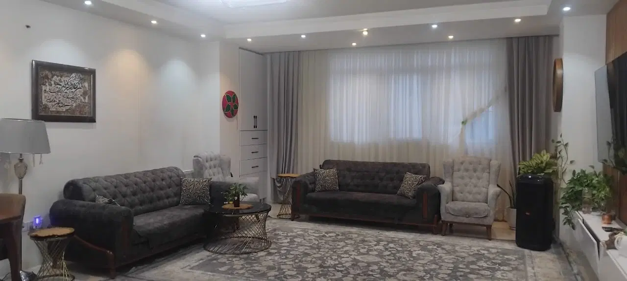 آپارتمان دو خوابه غرق نور چهارم غربی