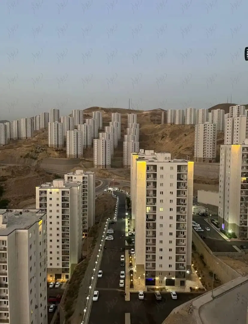 پردیس فاز۱۱ طبقه ۹ شمالی مستاجردار