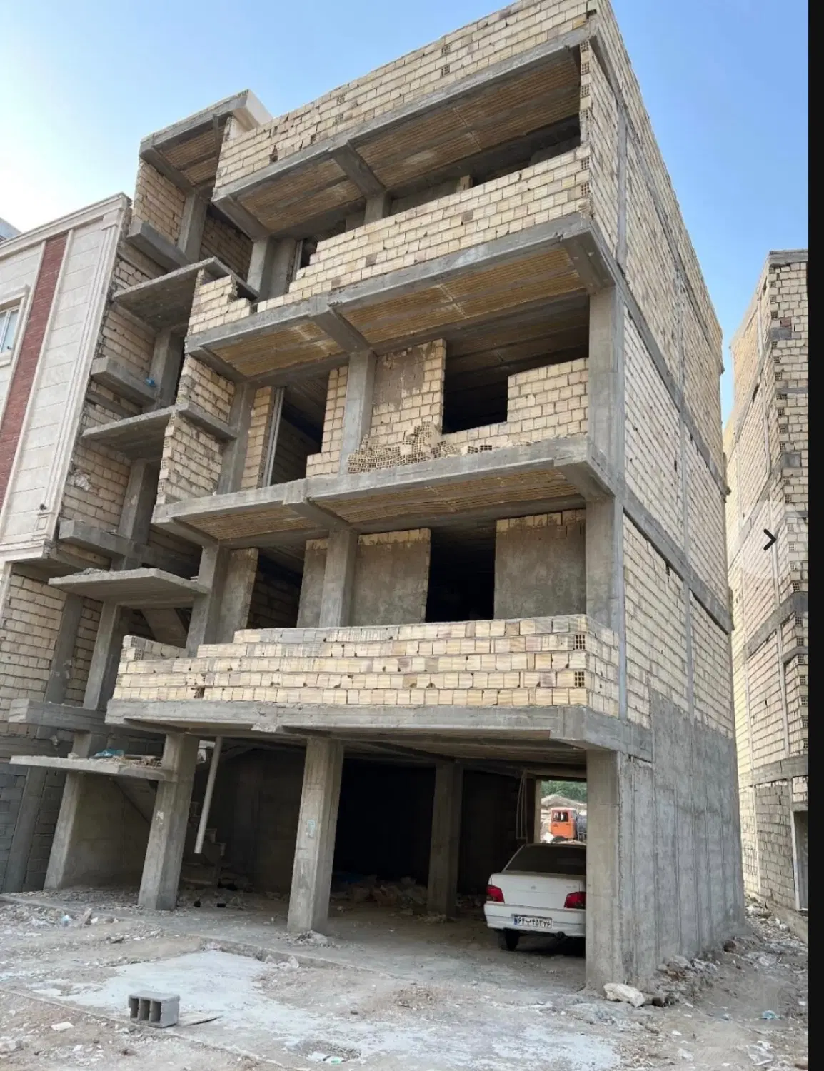 فروش یک واحد ۱۳۰متری
