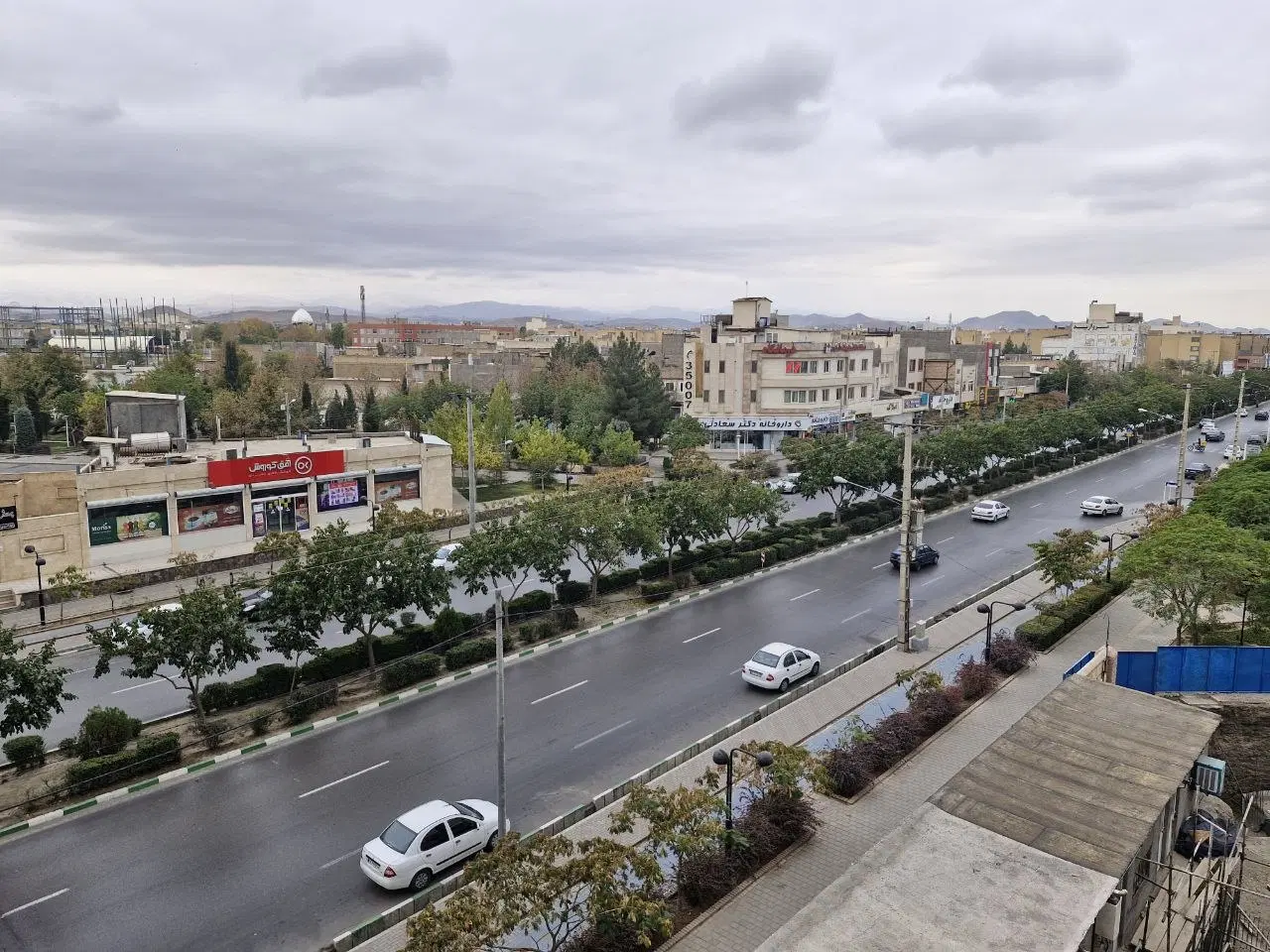 مغازه تجاری متراژ بالا حاشیه الهیه منطقه ۱۲