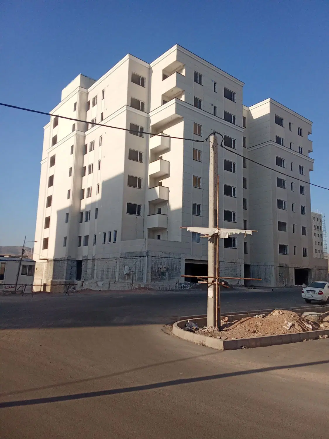 مسکن ملی زون F. نبش خیابان اصلی